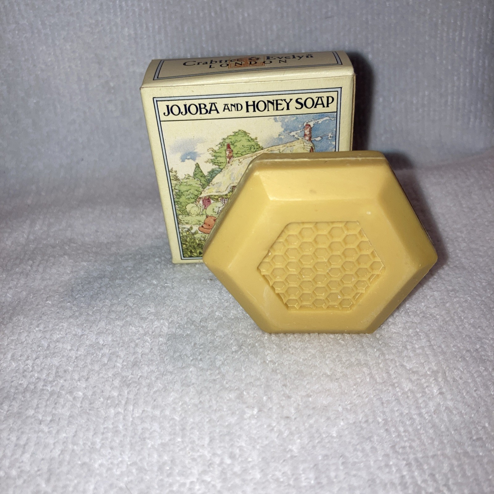 Crabtree & Evelyn Jojoba & Honey Soap Honeycomb New In Box 0.9oz Vintage