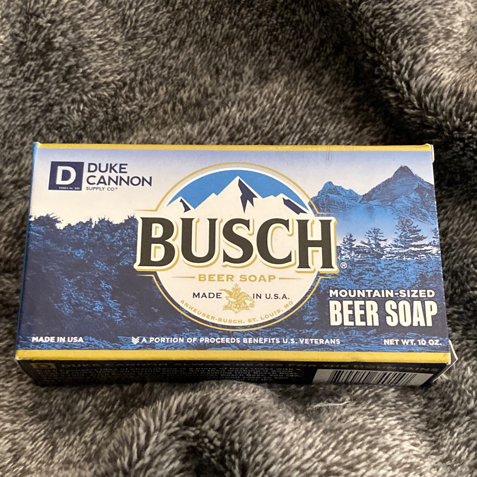 3)DUKE CANNON BUSCH BEER SOAP MOUNTAIN-SIZED SANDALWOOD SCENT 10OZ. BEN US VETS.