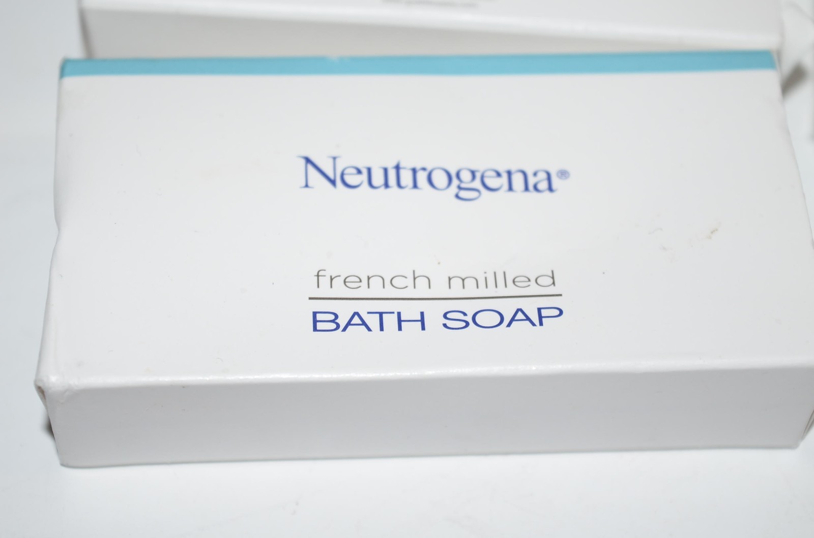 Neutrogena French Milled Soap Lot of 8 Travel Size Hilton Hotel New 1 oz