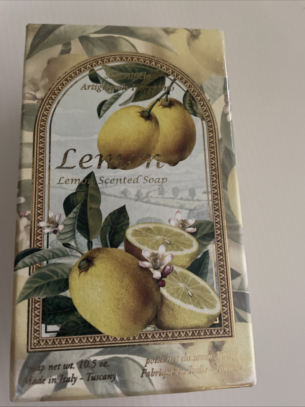 Saponificio Artigianale Fiorentino Lemon 10.5oz Bar Soap Italy BRAND NIB