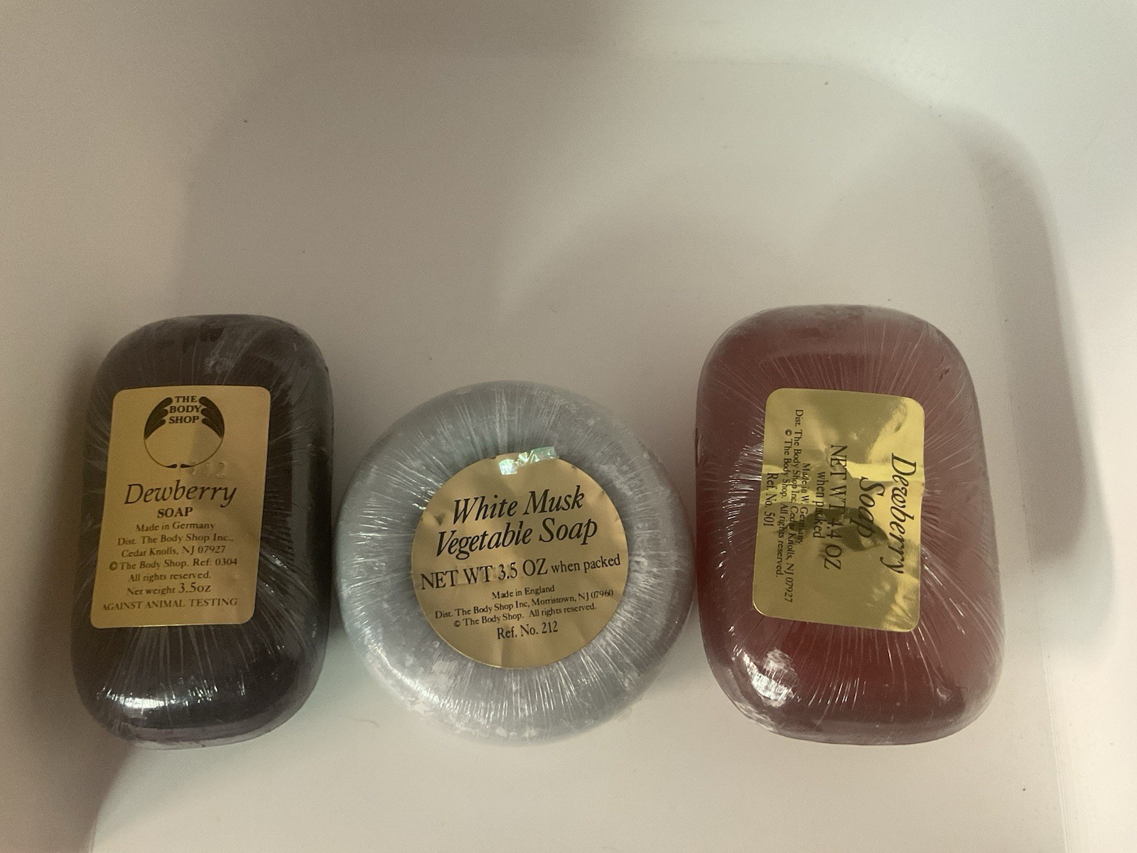The Body Shop Dewberry WHITE MUSK Bar SoaP Vintage Sealed 3.5oz LOT OF 3