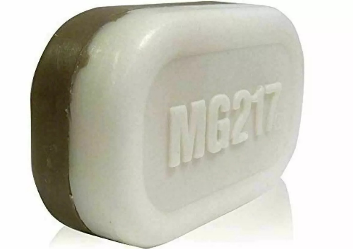 MG217 Psoriasis Dead Sea Mud and Salt Dual Bar Soap – with Aloe and Vitamin E