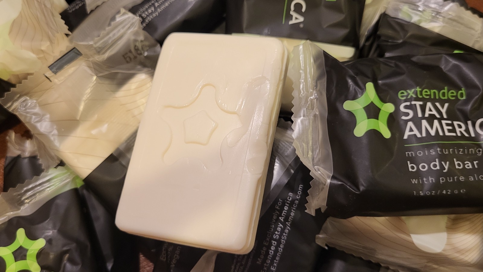 100 PCs Extended Stay Hotel White Tea 1.5 Oz Massaging Body BAR Soap FREE SHIP