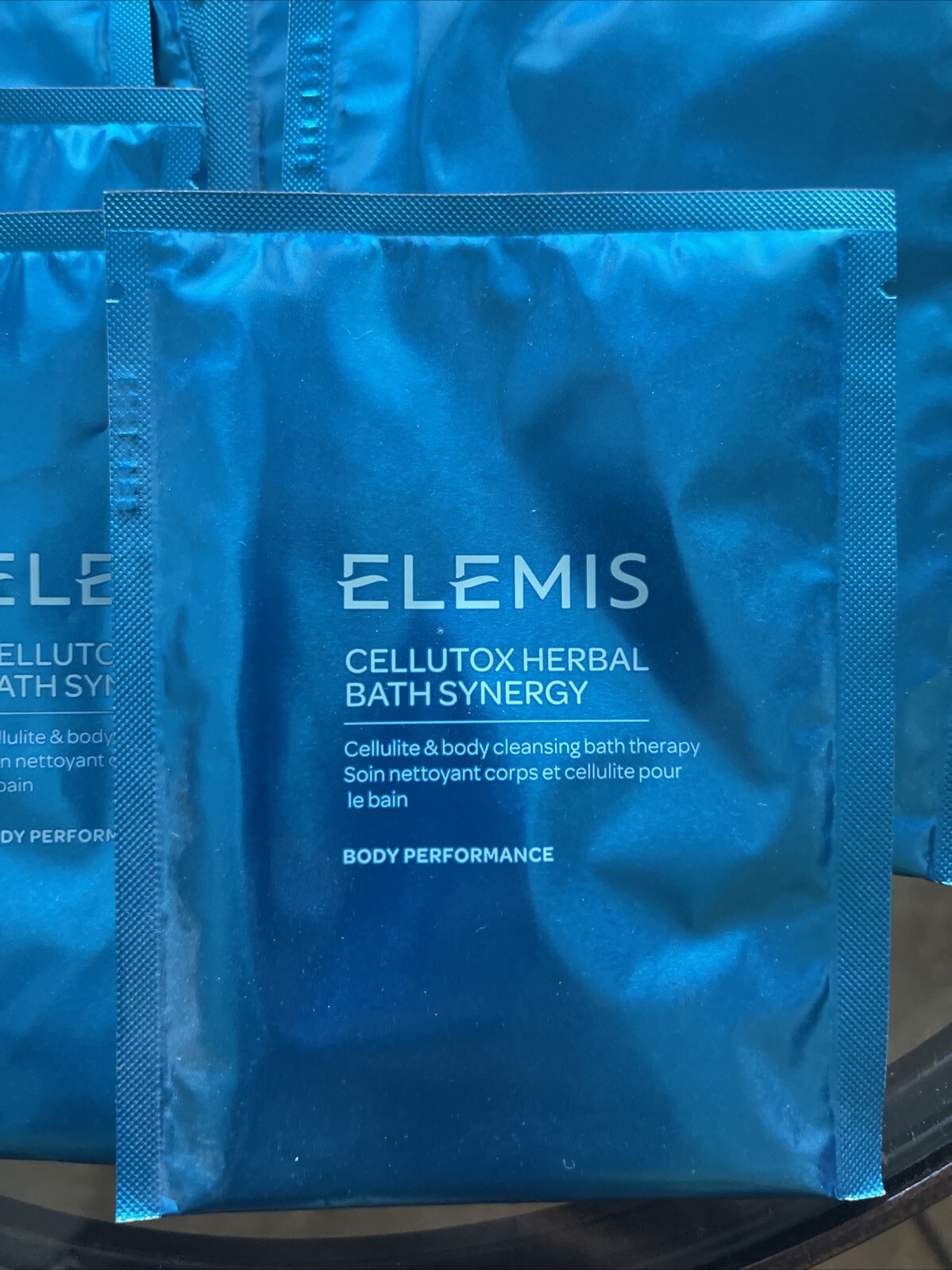 ELEMIS CELLUTOX HERBAL BATH SYNERGY 300G E 10.6 OZ. 15 SACHETS