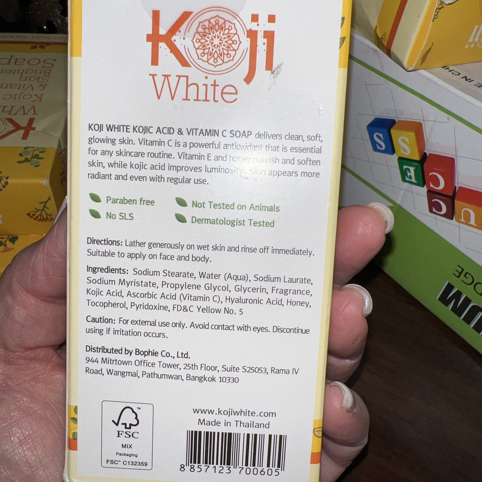 Koji White Kojic Acid & Vitamin C Skin Brightening Soap ( 2.82 oz. / 2 Bars )