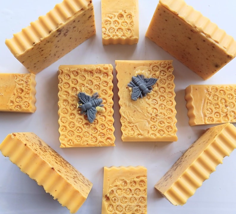 Honey & Turmeric Goat’s Milk Soap | Orange Essential Oil | Bee Honeycomb Design