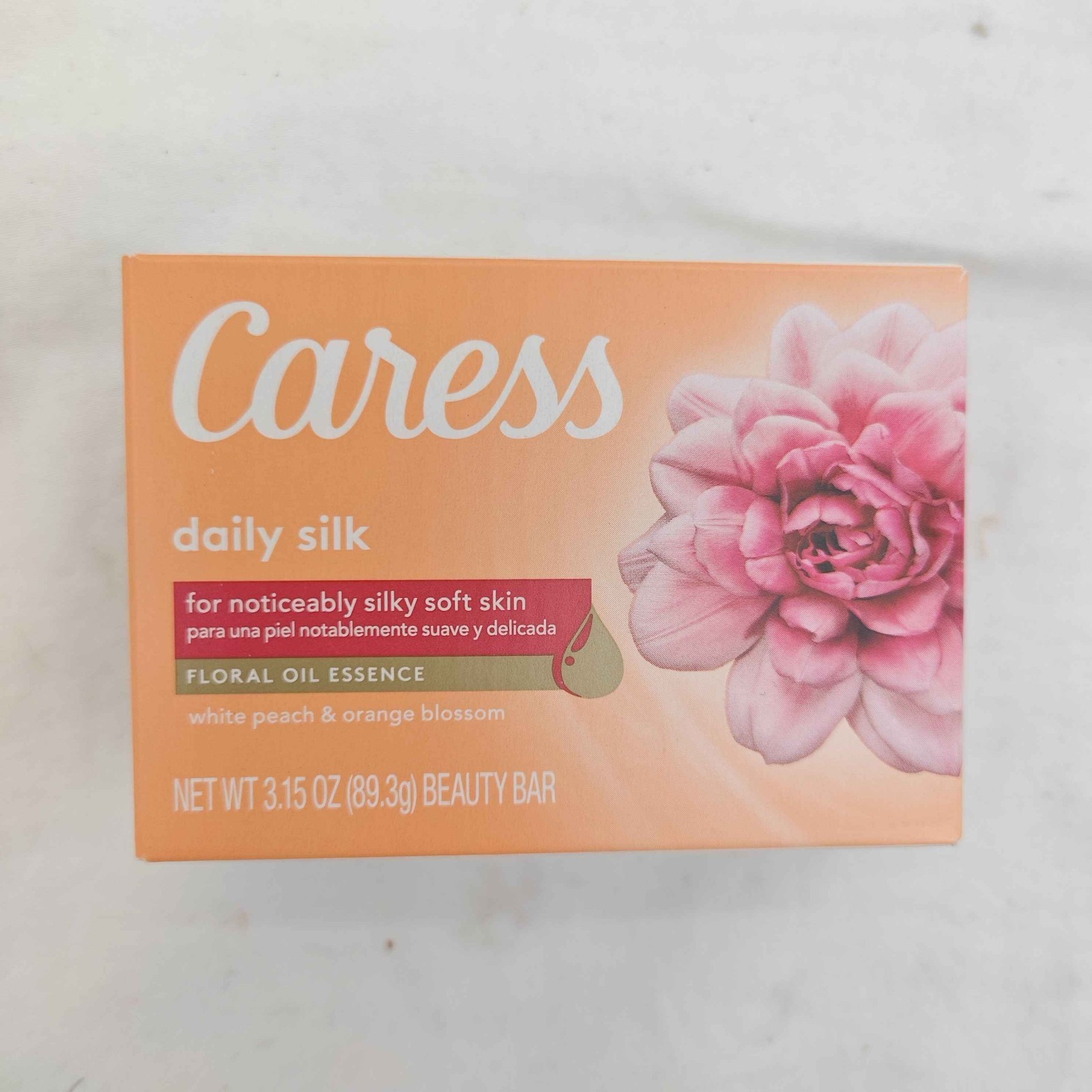 Caress Daily Silk Bar Soap Floral Oil Essence Original Formula 3.75oz