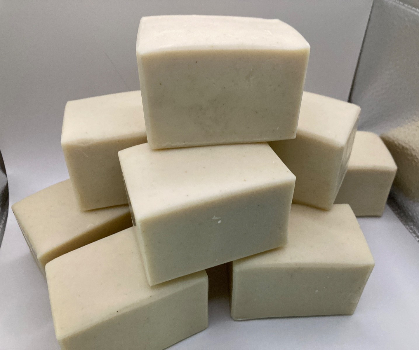 Handmade 100% Olive Oil & Organic Coconut Milk Soap – Bastile Soap – Lot 9 Bars