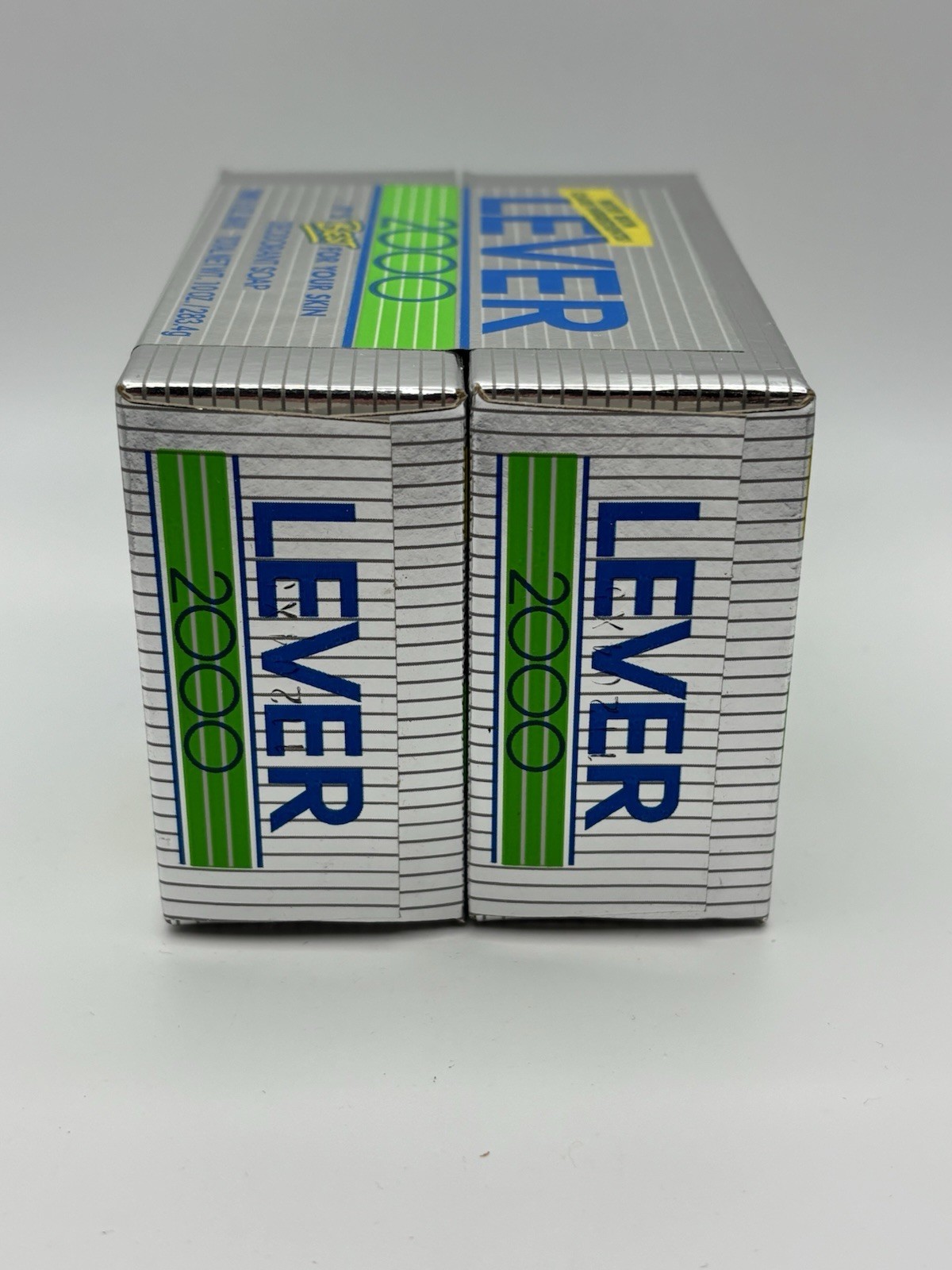 VTG 1994 Lever 2000 2 Bar Duo Pack White 5oz Deodorant Soap Silver Box USA Prop