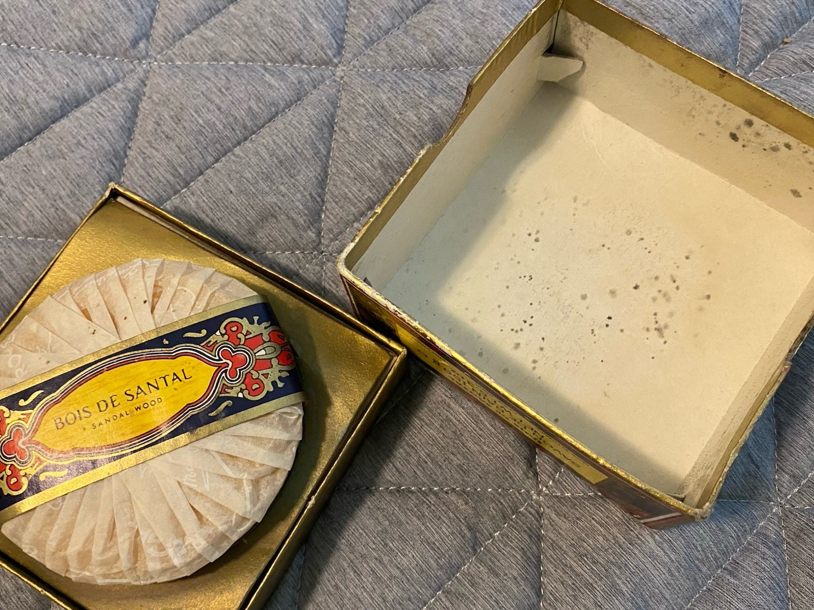 VINTAGE BOX OF ROGER & GALLET SAVON BOIS DE SANTAL SANDAL WOOD SOAP BAR 5.3 Oz