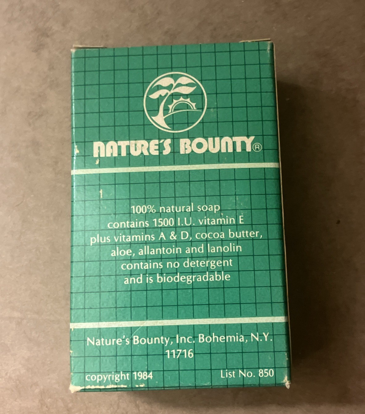 Vintage, Nature’s bounty Vitamin E soap 3.25 oz, new and unused