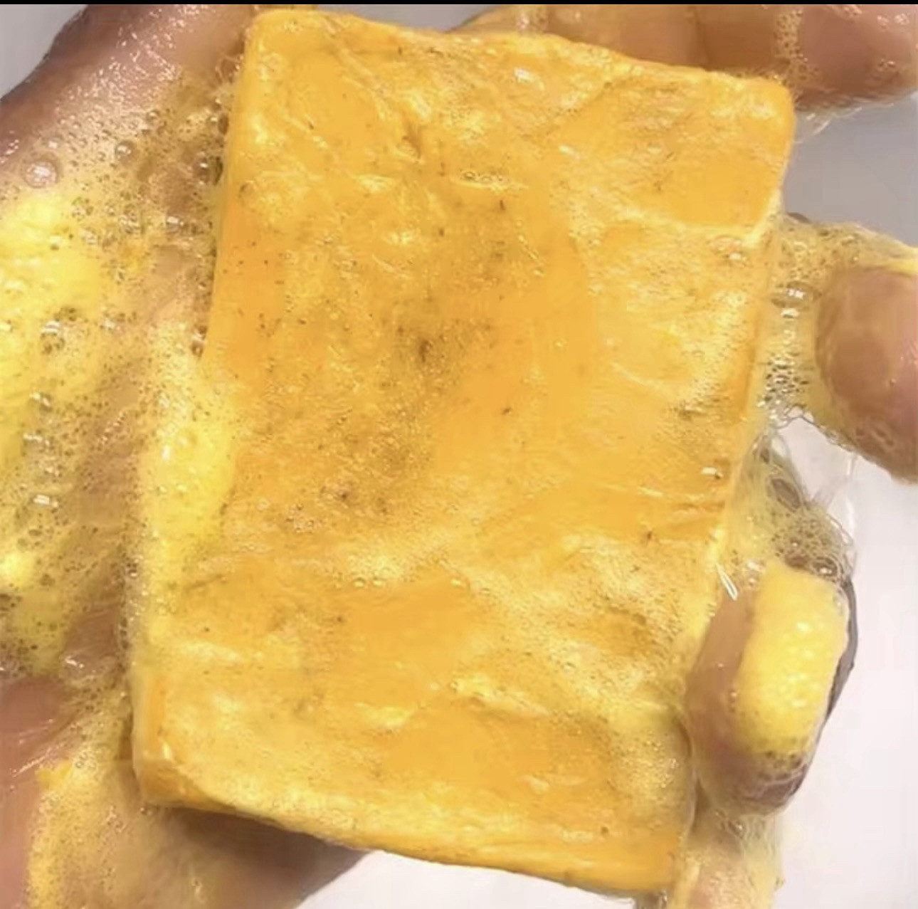 Tumeric Soap Skin Whitening Dark Spots lightening Brightening