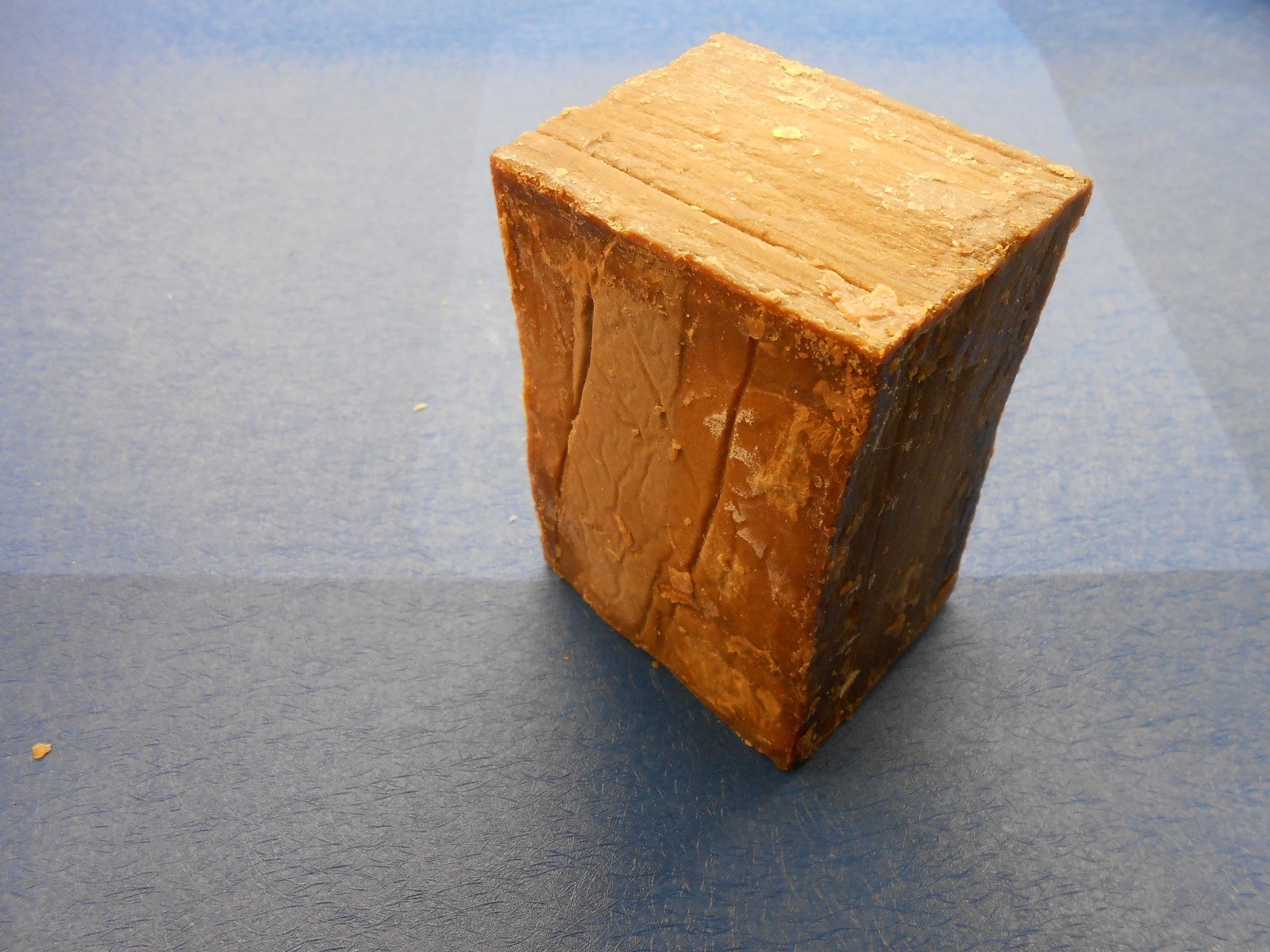 Adelle’s Natural Soap. 70% Olive Oil, 30% Laurel Oil. One 8 oz Bar 