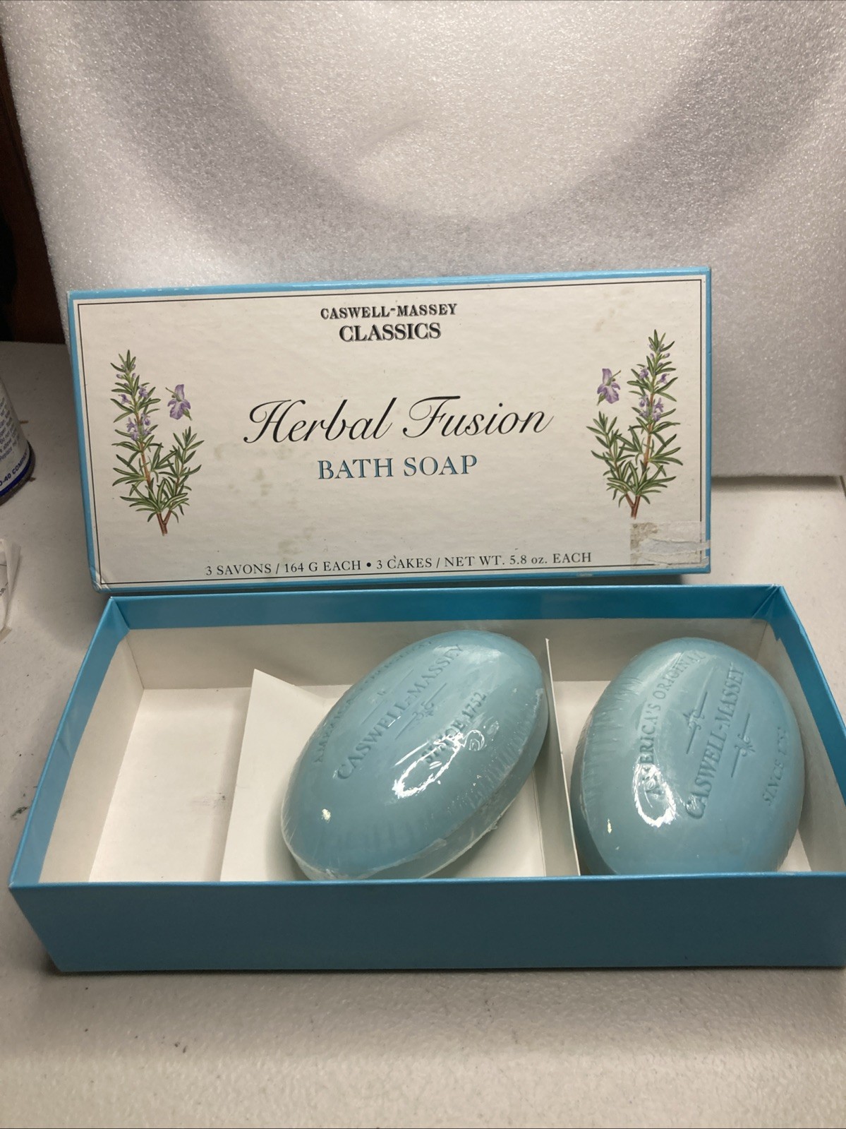 CASWELL MASSEY SOAP SET- 2 BARS~NEW IN BOX~5.8oz EACH-ONLY 2 BARS-K