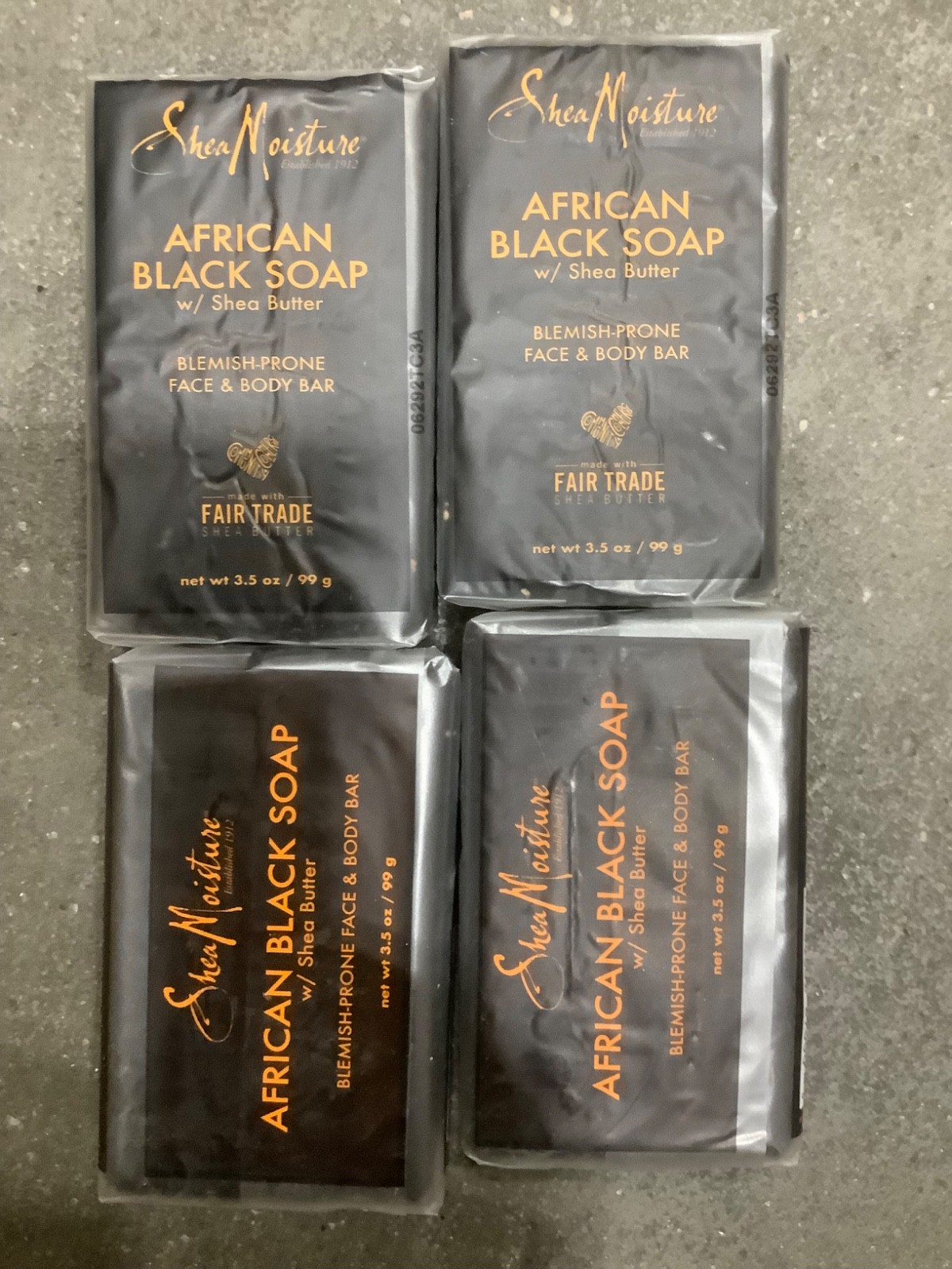 LOT (4) SHEA MOISTURE AFRICAN BLACK SOAP BLEMISH-PRONE FACE & BODY SOAP 3.5 OZ