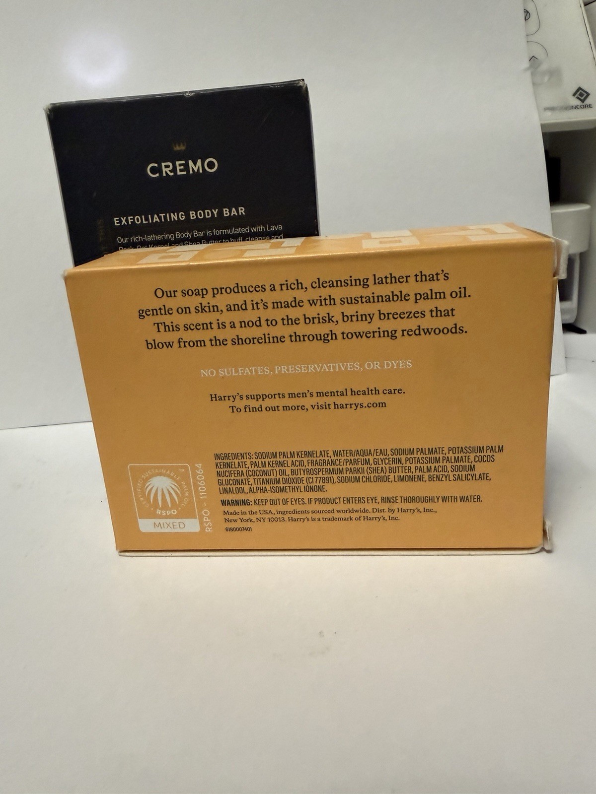 2 Pc Cremo Exfoliating Palo Santo + Harrys Bar Redwood