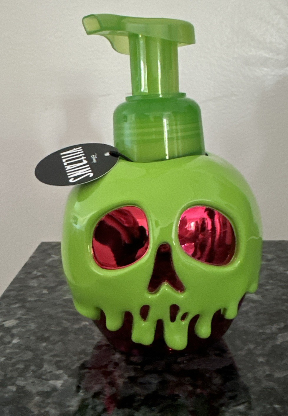 Bath & Body Works ~ Soap Dispenser ~ DISNEY VILLAINS ~ EVIL QUEEN ~ POISON APPLE
