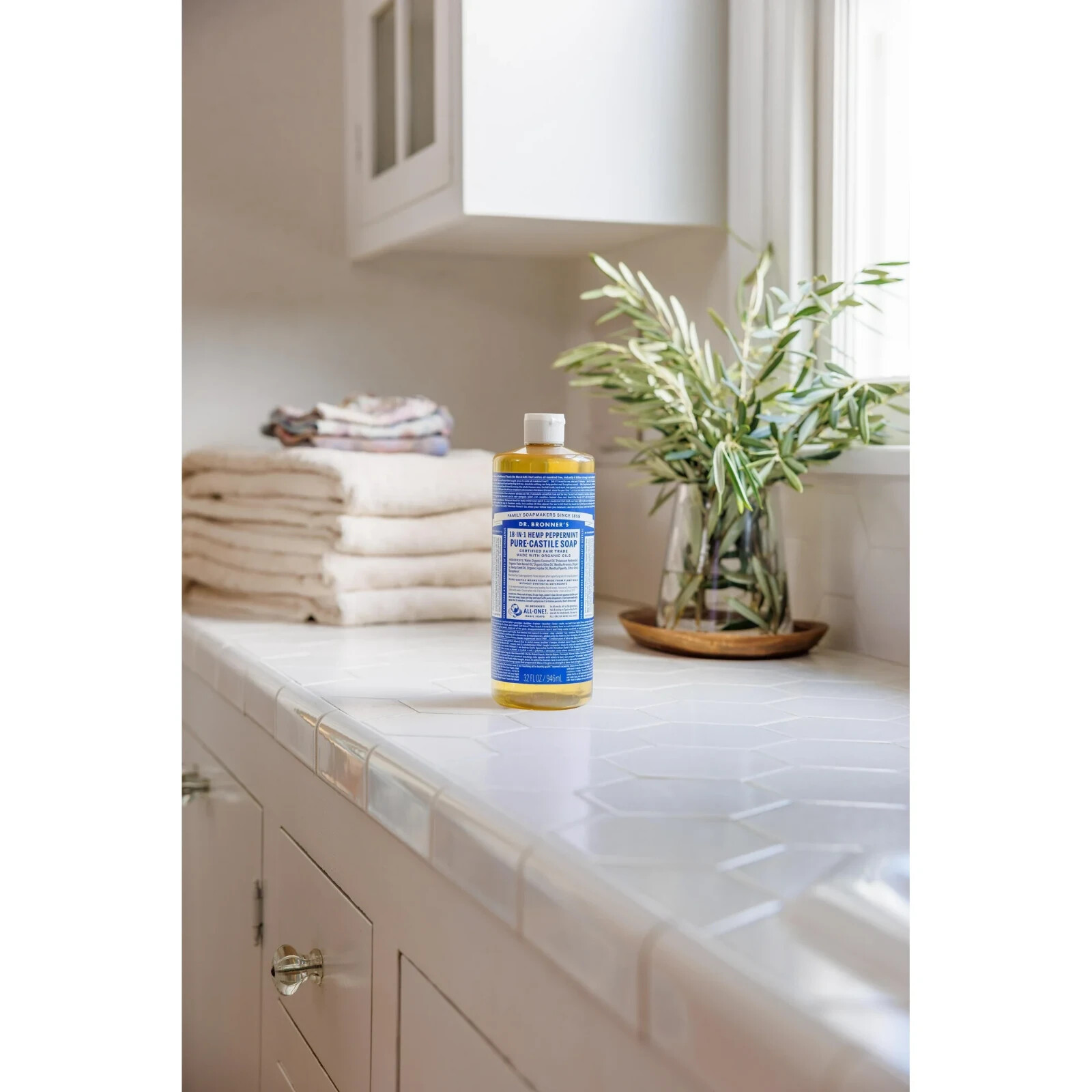 Dr. Bronner’s Magic Soap – Castile Liquid – Peppermint – 32 oz – 18-in-1 uses –