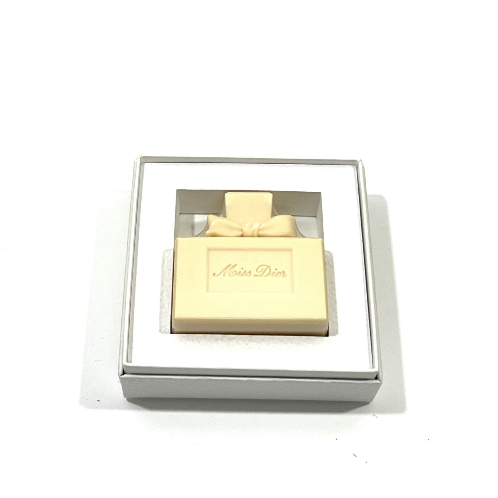 Miss Dior savon soyeux silky soap Perfume designed 5.2oz/ 150g. from JAPAN