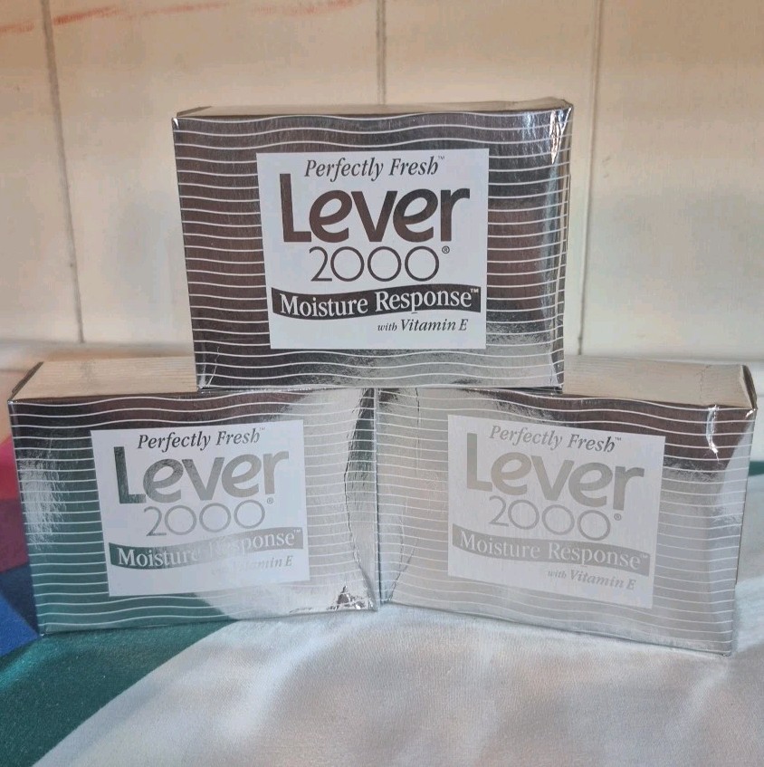 VINTAGE Lever 2000 Moisture Response with Vitamin E 2002 4.5oz Lot of 3 NEW NOS