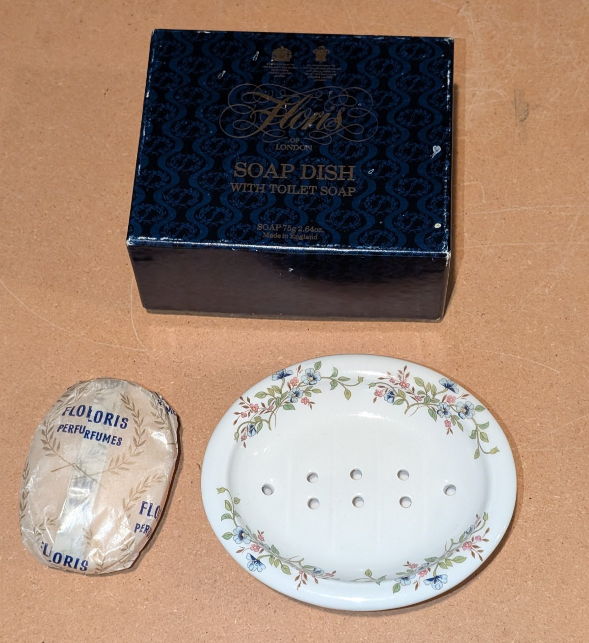 Vintage Floris of London RARE Unused Ceramic Bone China Floral Soap Dish NOS
