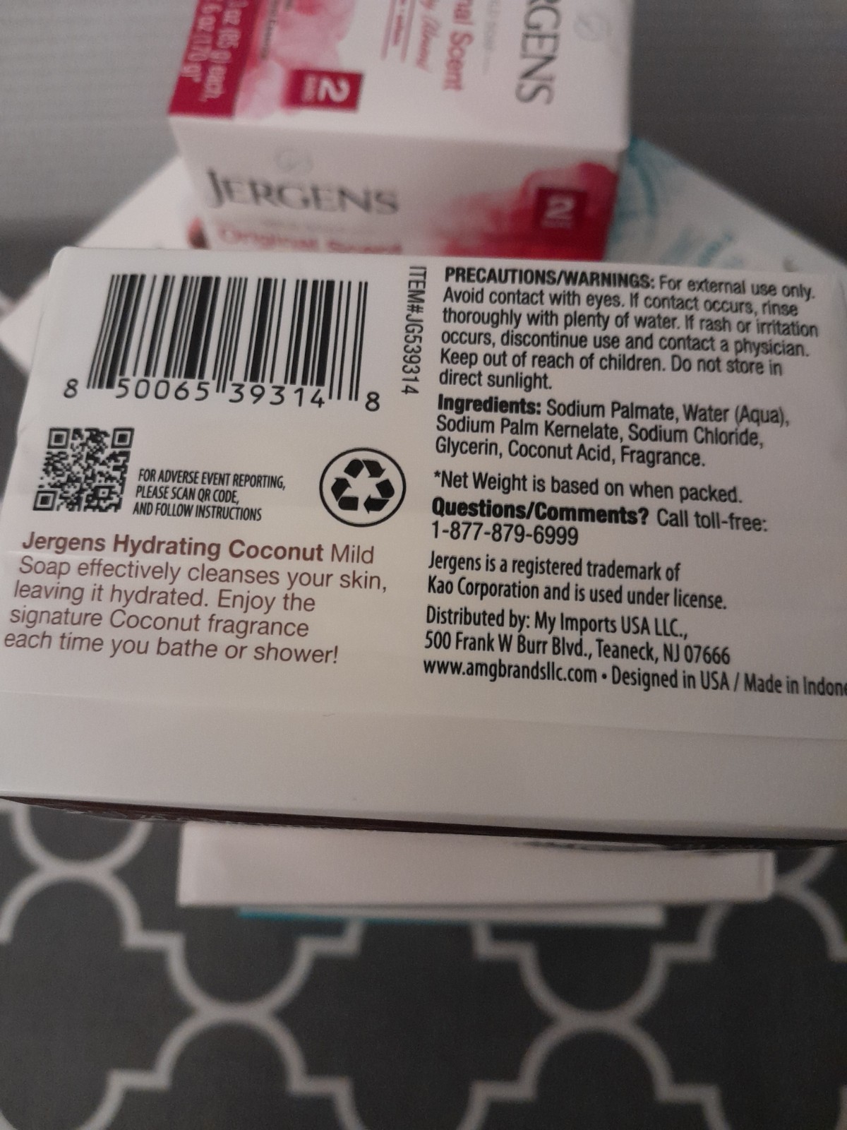 jergens bar soap Cherry Almond Fresh And Crisp Coconut