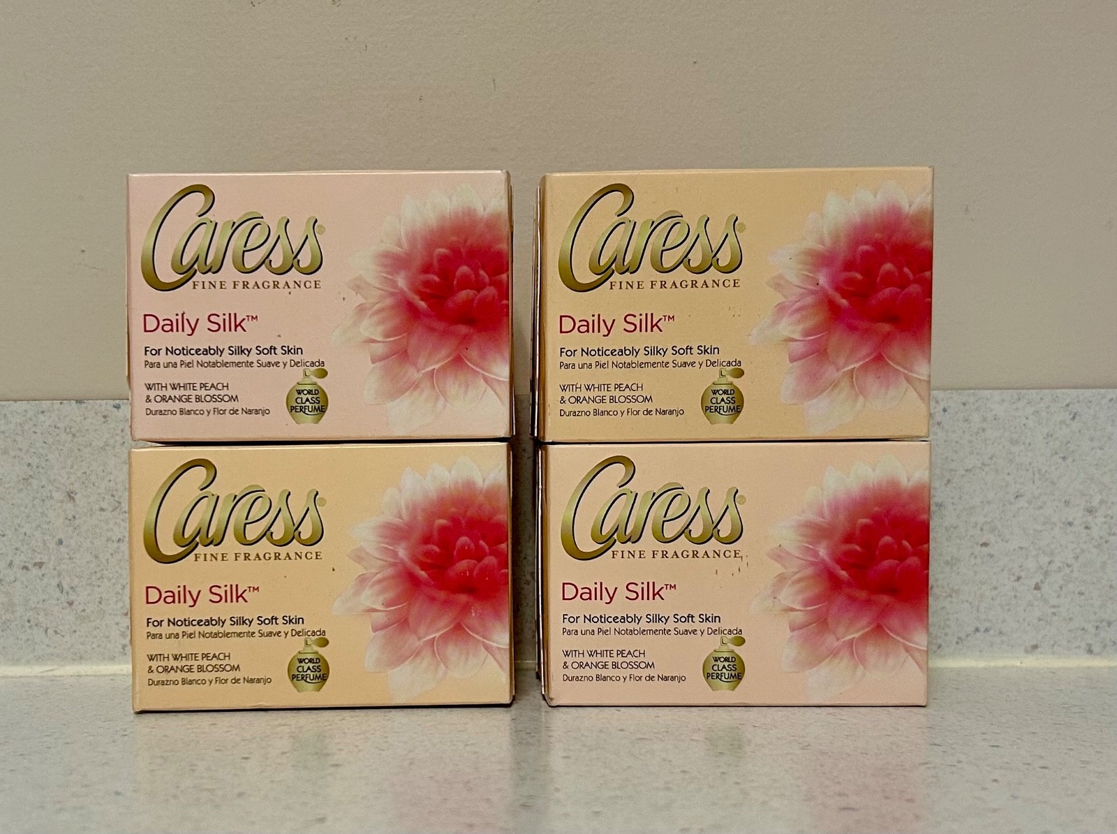 Caress 8 Daily Silk Bar Soap White Peach & Orange Blossom Floral Oil Essence