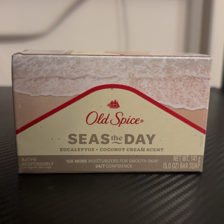 Old Spice Sea the Day Moisturizing Bar Soap Eucalyptus + Coconut Cream 5oz
