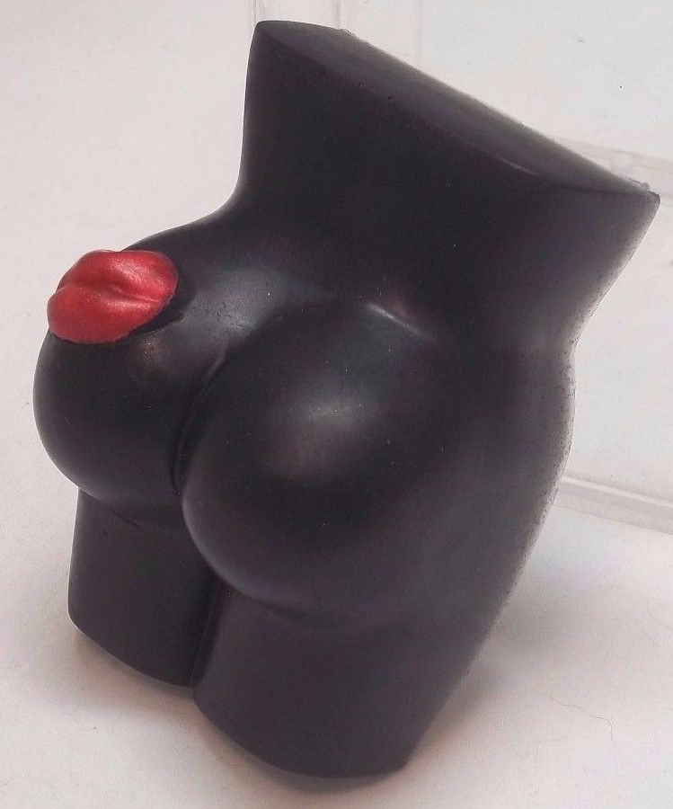 Black Beauty, our bootilicious soap is a perfect “Kiss on the Cheek” butt