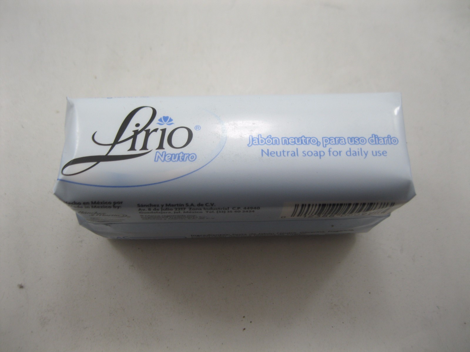 Lirio daily use Titanium Dioxide Bar Soap for the Body 200 g / 7 oz