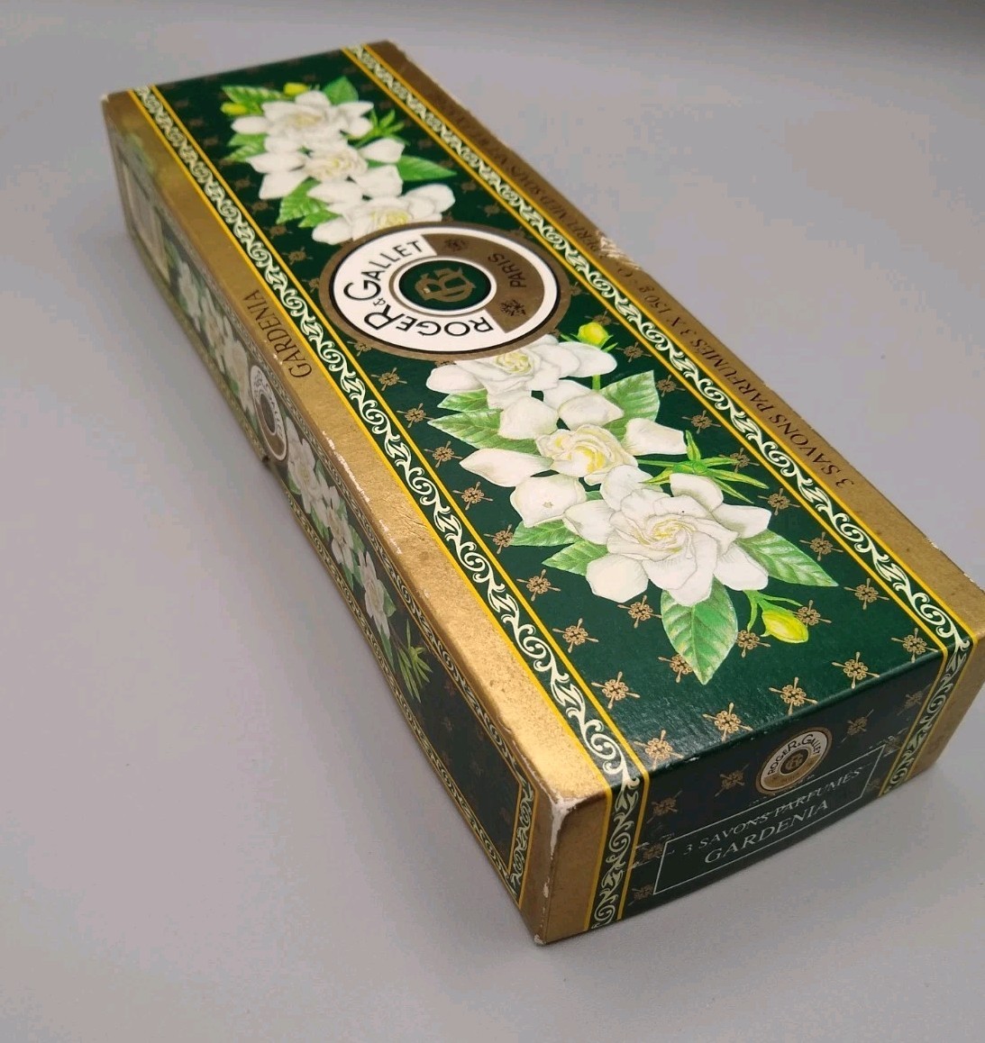 3 Roger & Gallet Perfumed Soaps, Gardenia 5.2 Oz Bars, vintage open box READ
