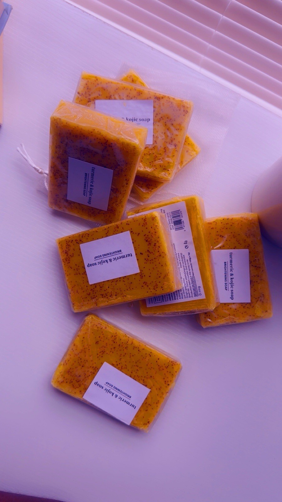 7 bar Turmeric & Kojic Brightening Soap Bar Speckled Rectangular Multipack 100g
