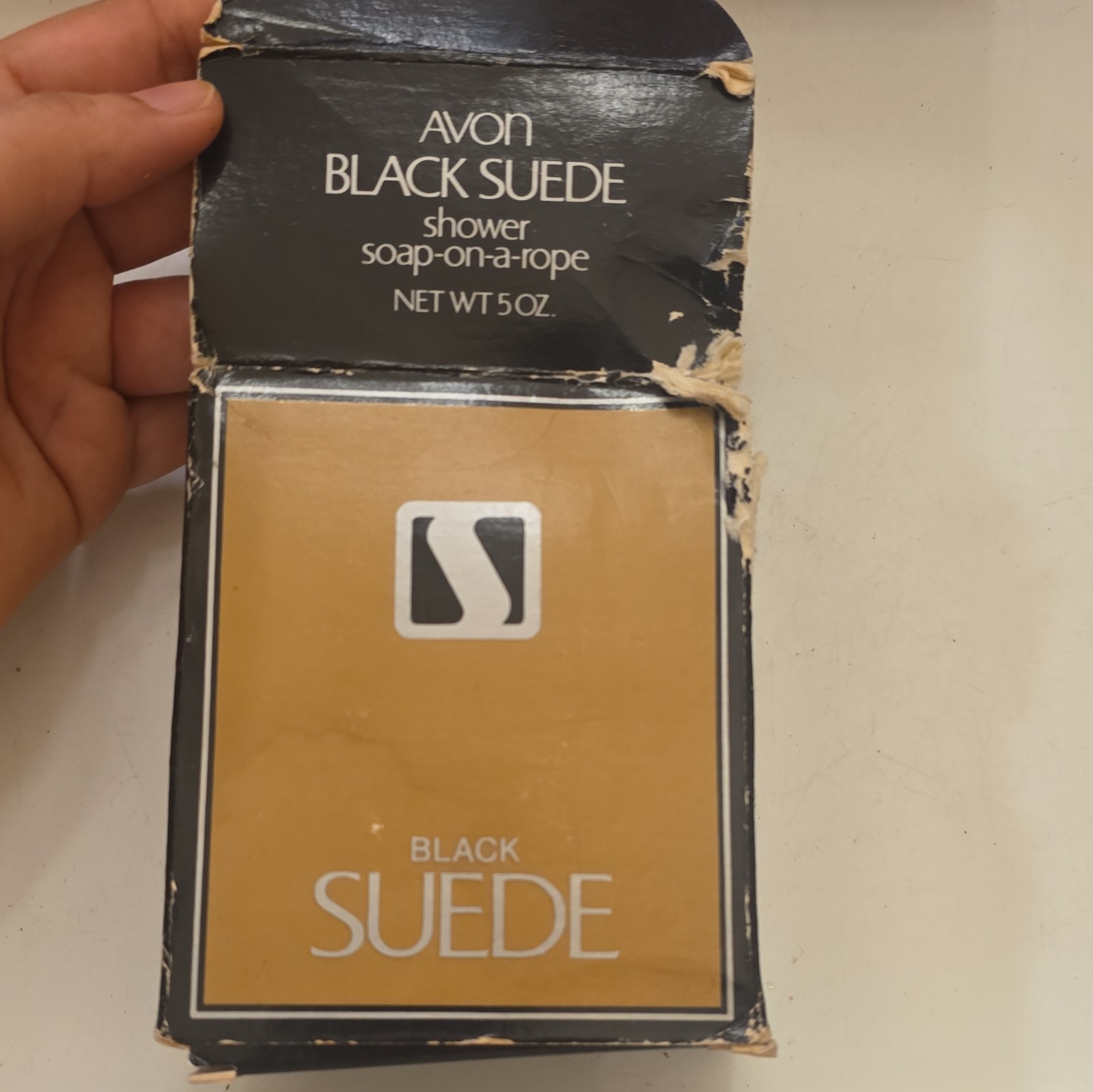 Avon Black Suede Shower Soap-on-a-Rope for Men 5 oz Rectangular Body Bar