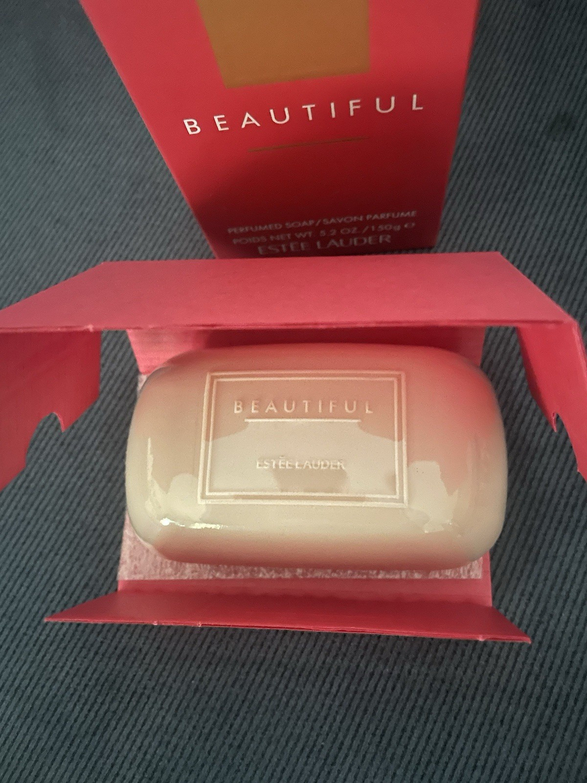 Estee Lauder Beautiful Perfumed Soap 5.2 oz 150g Luxury Scented Bath Bar Boxed