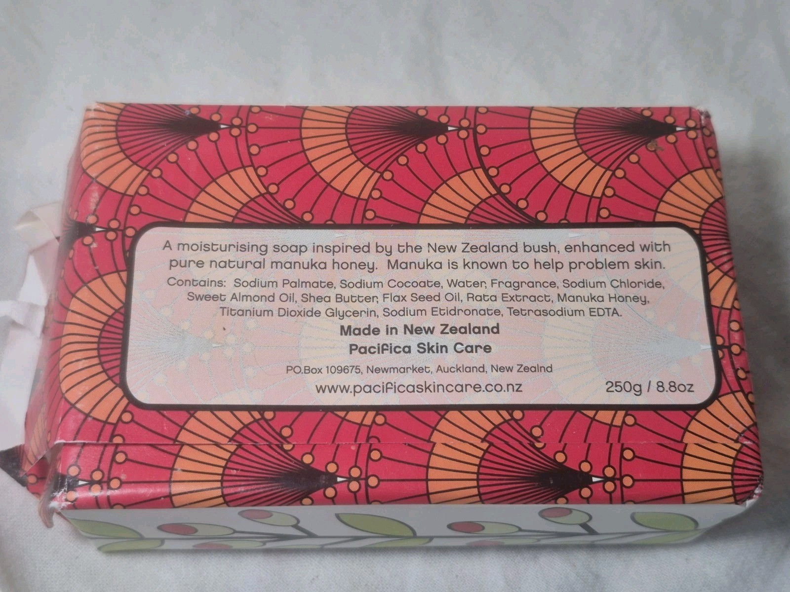 Rata Triple Milled Soap New Zealand Manuka Honey 8.8 Oz Bar Open Pkg