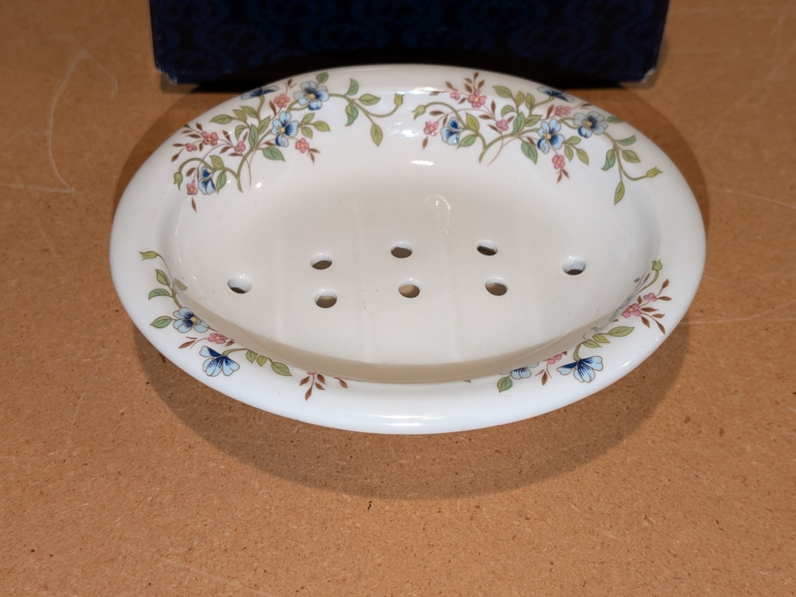 Vintage Floris of London RARE Unused Ceramic Bone China Floral Soap Dish NOS