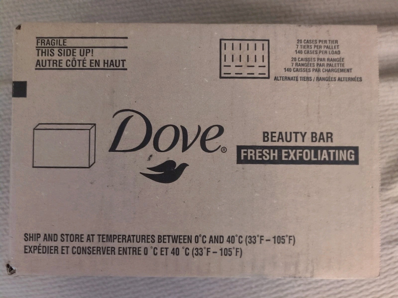 Box Of 32 Bars Of Dove Fresh Exfoliating Watermelon Soap Moisturizing Cream