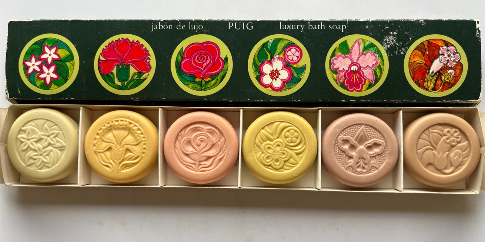 PUIG Luxury Bath Soap 6 Bars Mixed Florals Jasmin, Carnation, Rose + UNUSED