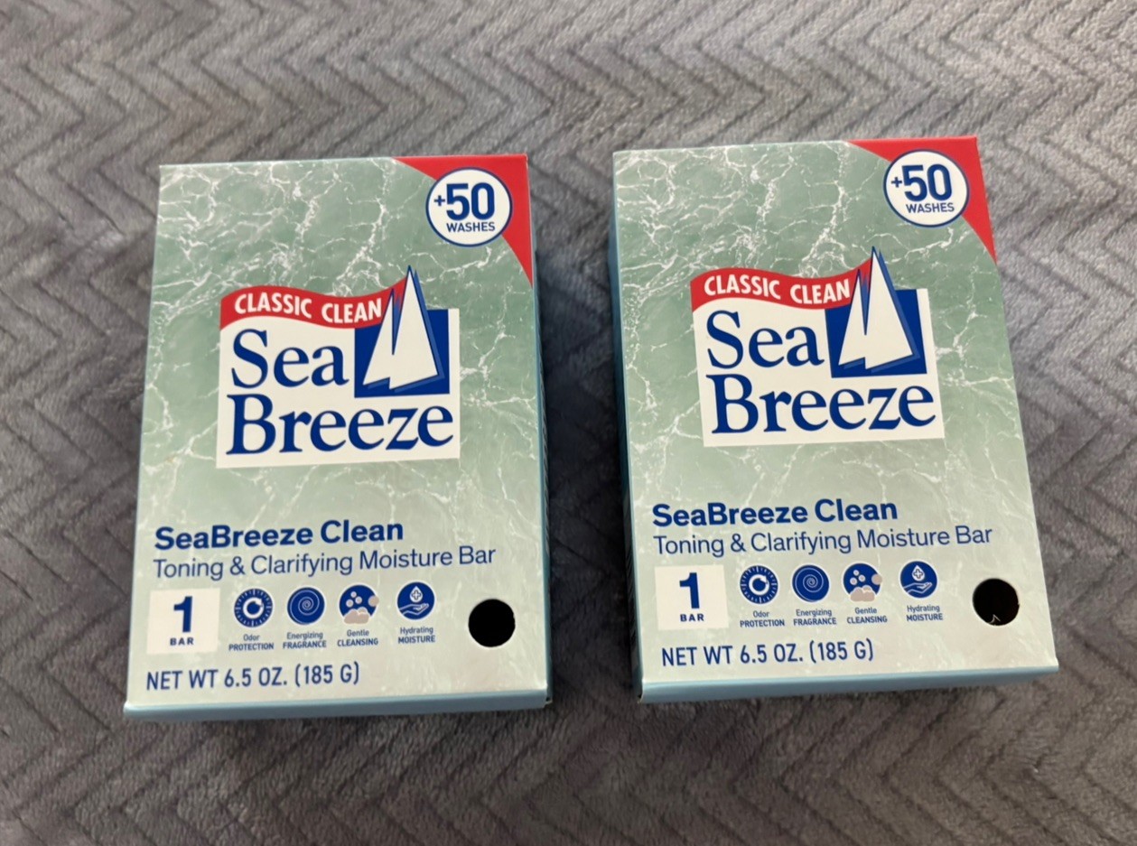 Lot of 2 Sea Breeze Classic Clean Bar Soap Toning and Clarifying Moisture 6.5 Oz