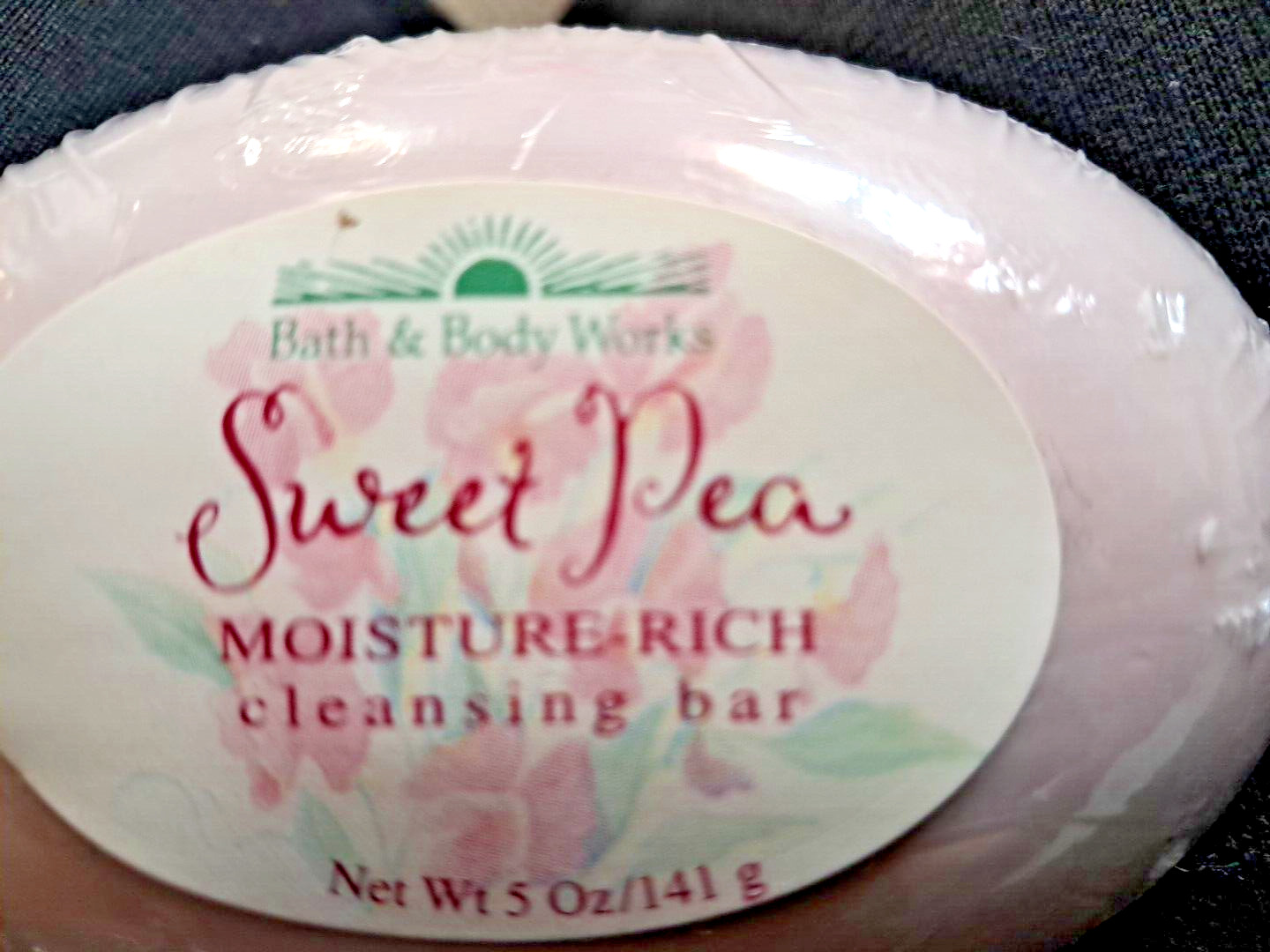 *Sealed Vintage Bath & Body Works SWEET PEA Moisture Rich Cleansing Bar