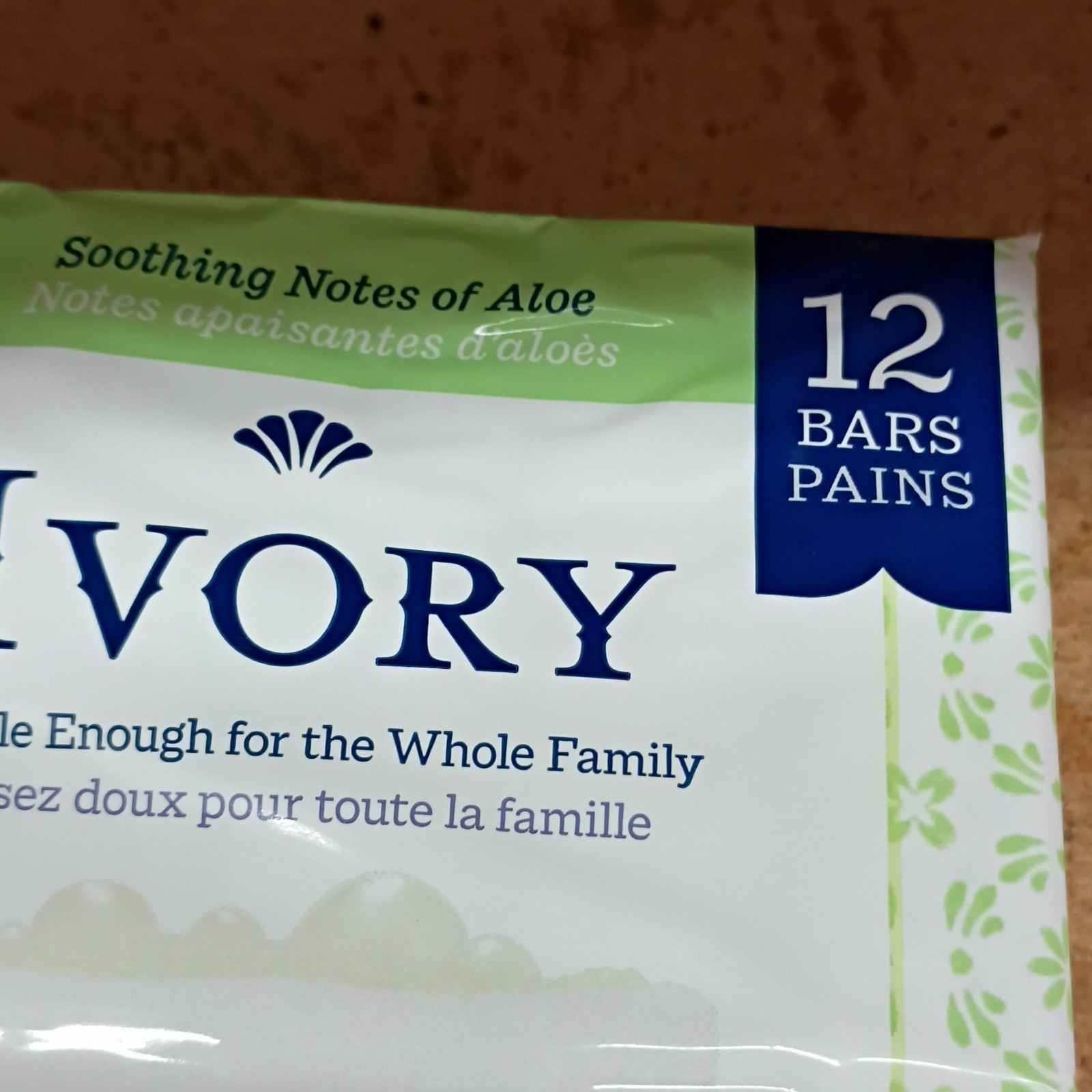 Ivory Aloe Scent Body Bar Soap, Soothing Notes of Aloe, 12 Bars Multipack