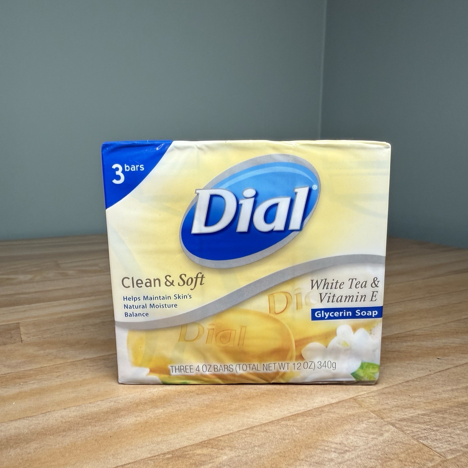 DIAL Clean & Soft White Tea Vitamin E Glycerin Soap 3 Bars 4oz/each 2006 SEALED