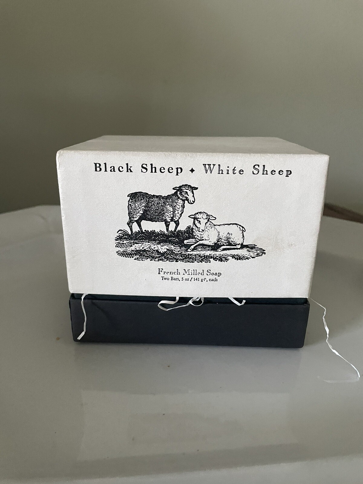 GIANNA ROSE ATELIER FRENCH MILLED FARMHOUSE SOAP BLACK SHEEP & WHITE SHEEP