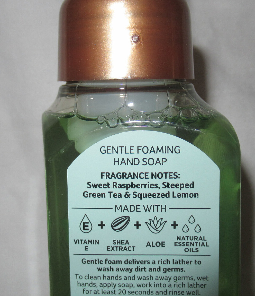 Bath & Body Works Gentle Foaming Hand Soap Lot Set of 2 RASPBERRY GREEN TEA
