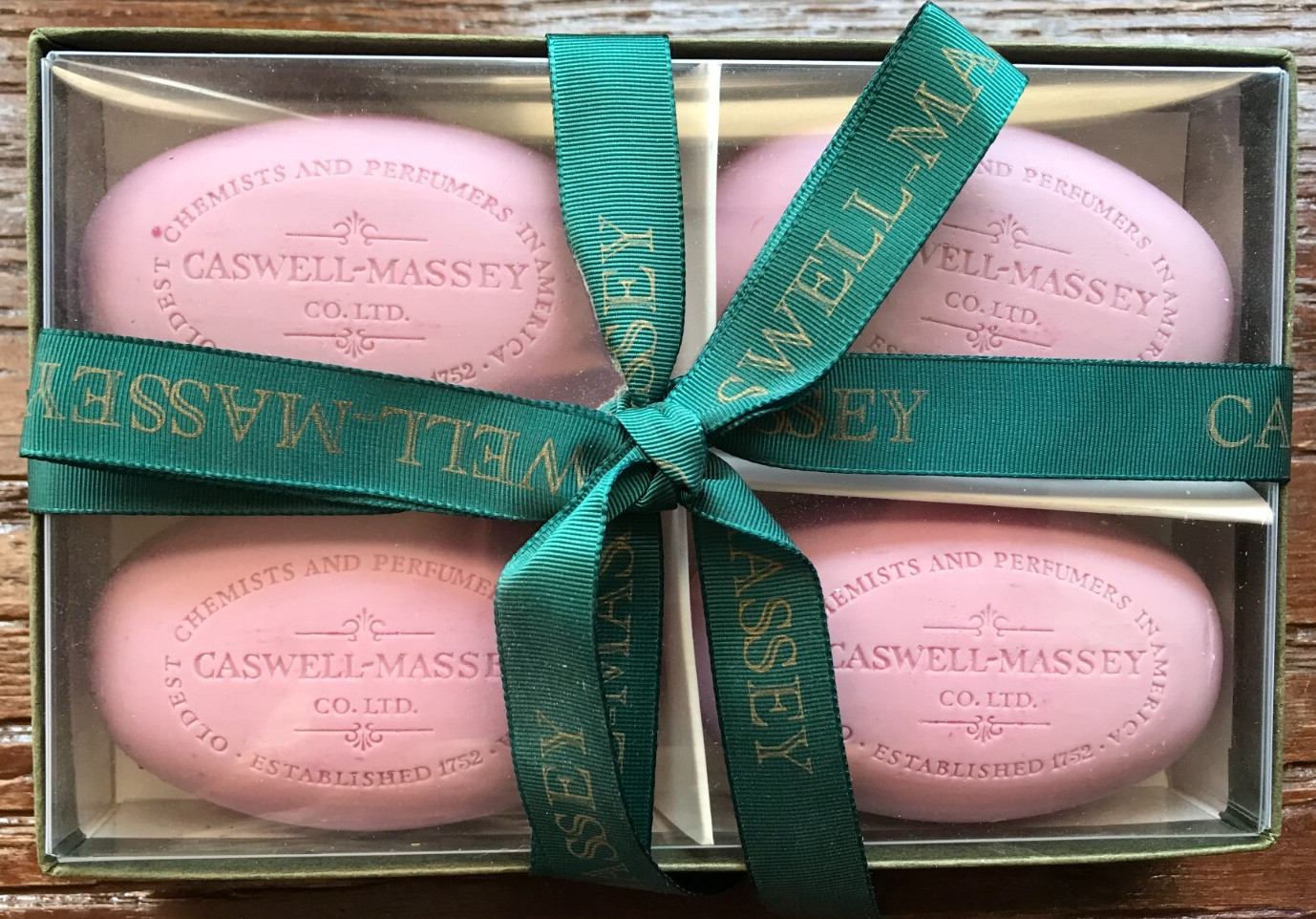 4 pack Caswell-Massey English Lavender Bar Soap 3.25 oz each New in Box