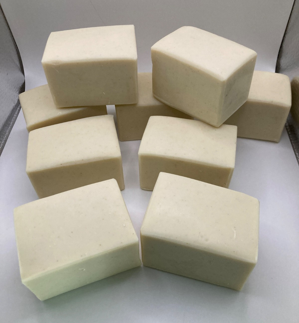 Handmade 100% Olive Oil & Organic Coconut Milk Soap – Bastile Soap – Lot 9 Bars