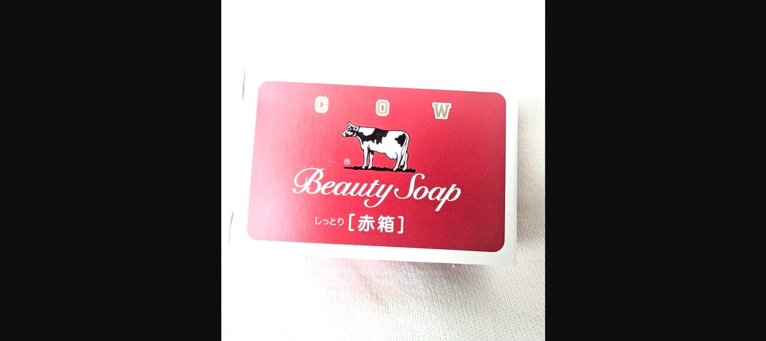 Cow Brand Beauty Soap Akabako Red Box milk soap Japan Gyunyu Sekken 90g