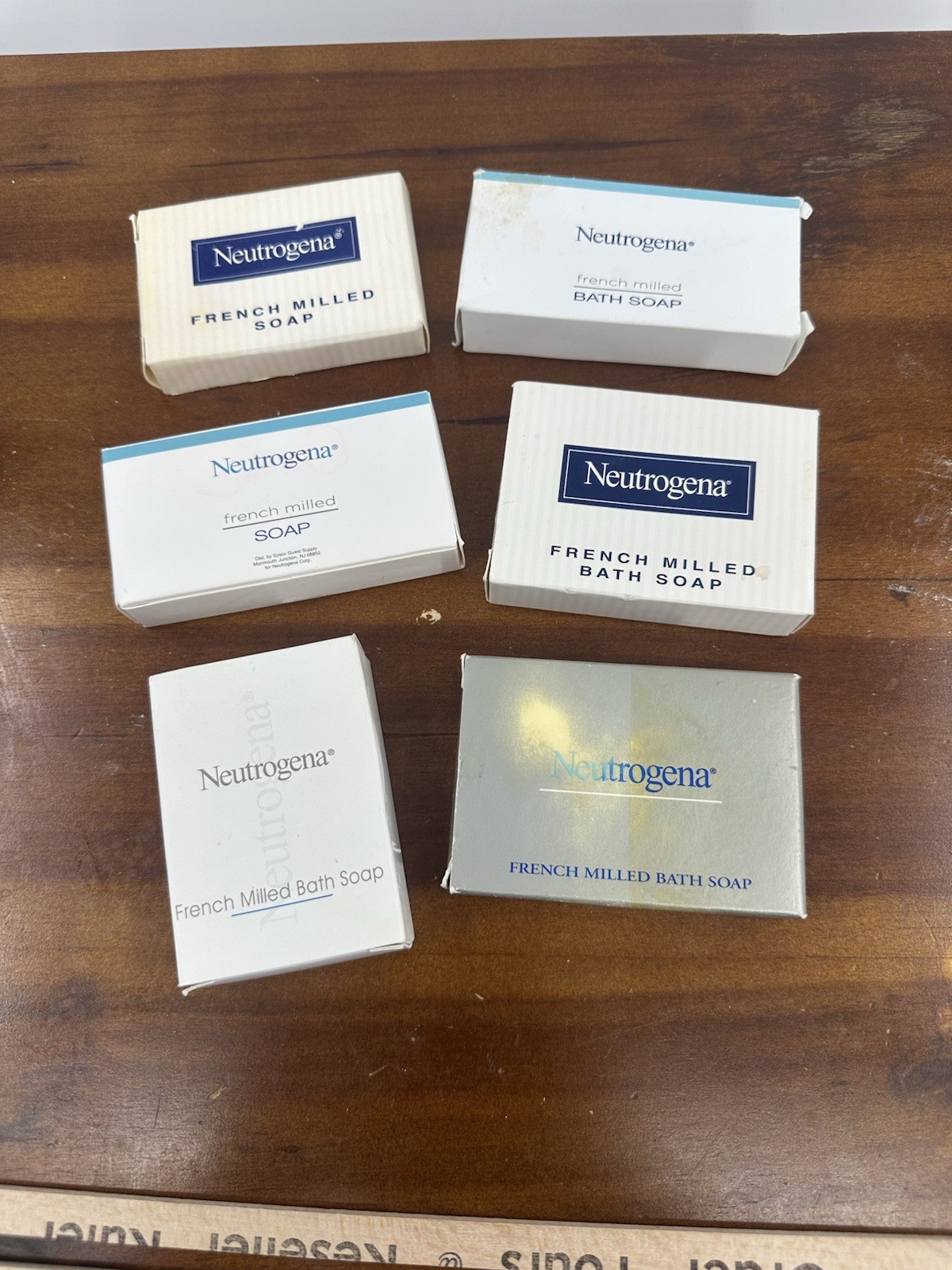 Neutrogena French Milled Travel Size Soap Hilton Hotel 1.25 oz Lot of 6 Vintage