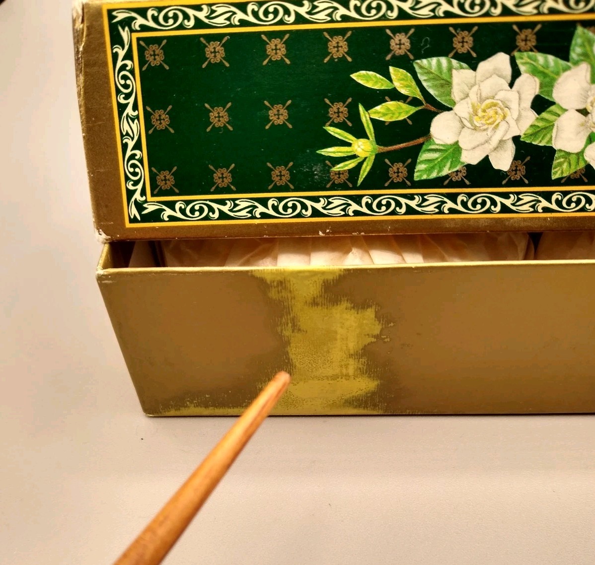 3 Roger & Gallet Perfumed Soaps, Gardenia 5.2 Oz Bars, vintage open box READ