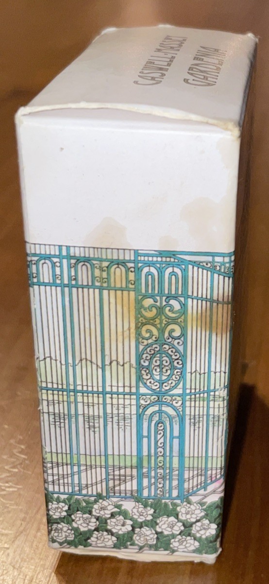 Caswell-Massey Gardenia Floral soap 3.25 oz vintage New In box